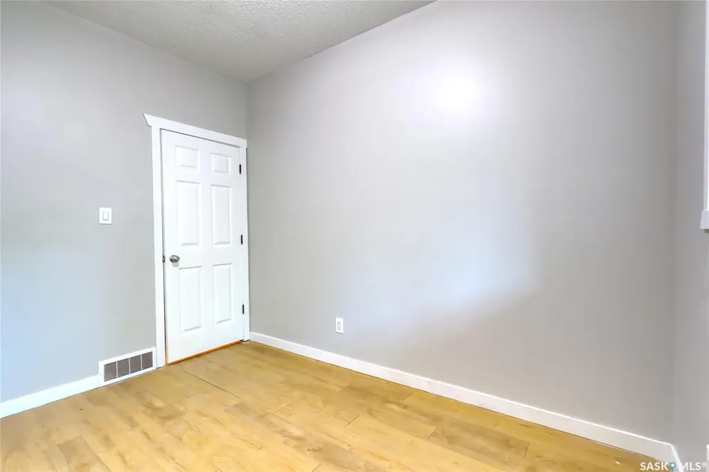 741 Garnet Street Regina SK S4T 2X2