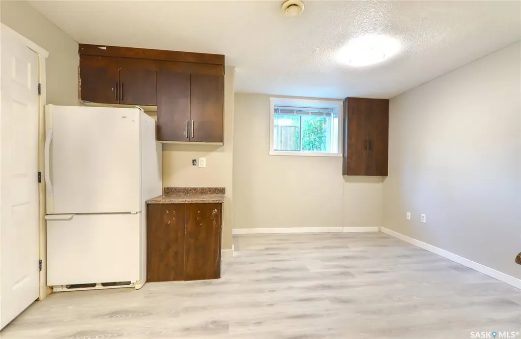 741 Garnet Street Regina SK S4T 2X2