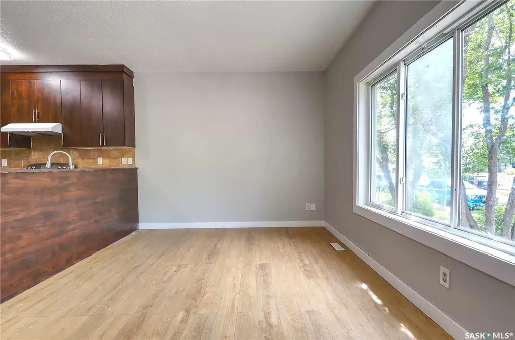 741 Garnet Street Regina SK S4T 2X2