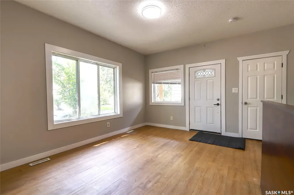 741 Garnet Street Regina SK S4T 2X2