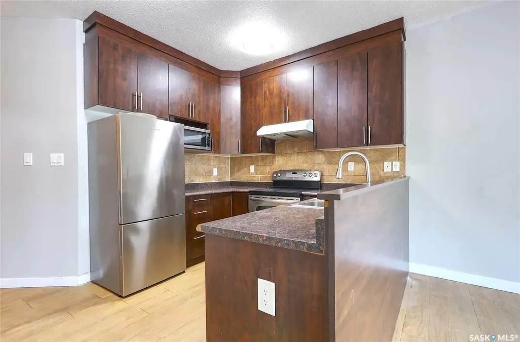 741 Garnet Street Regina SK S4T 2X2
