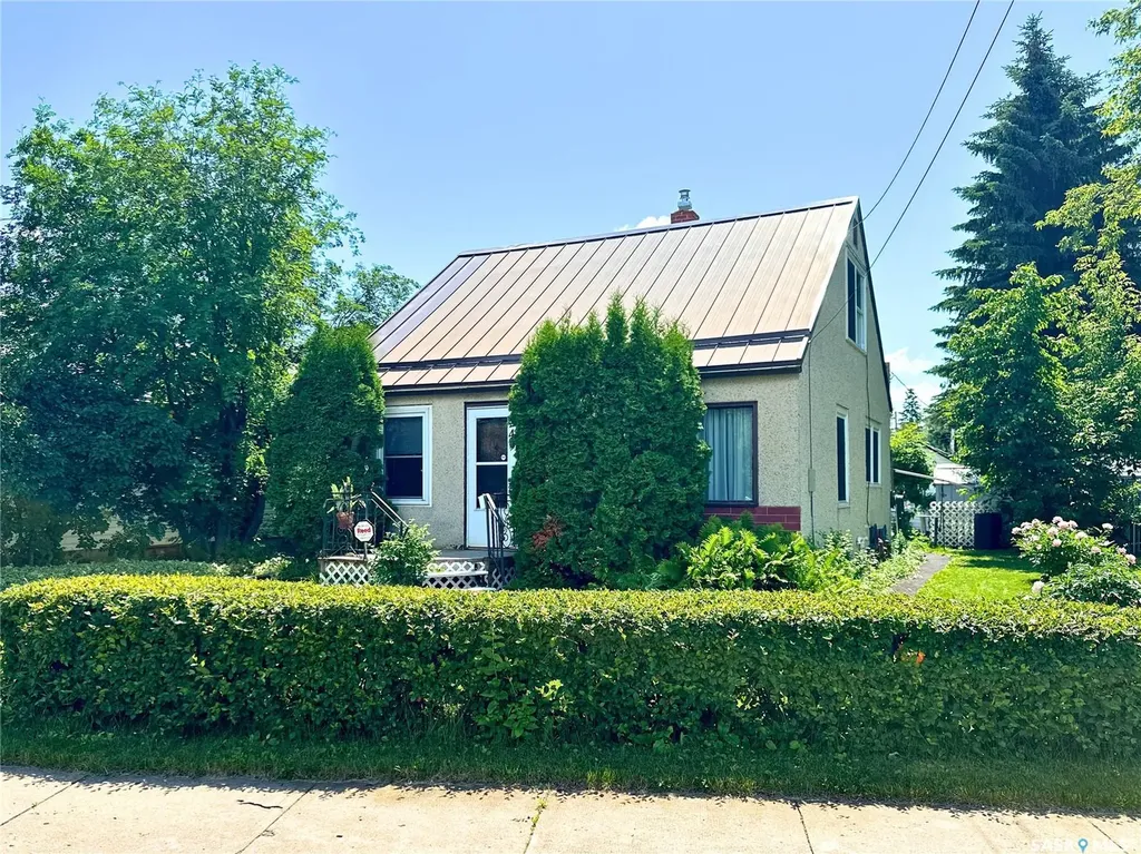 249 6th Street E Prince Albert SK S6V 0M9