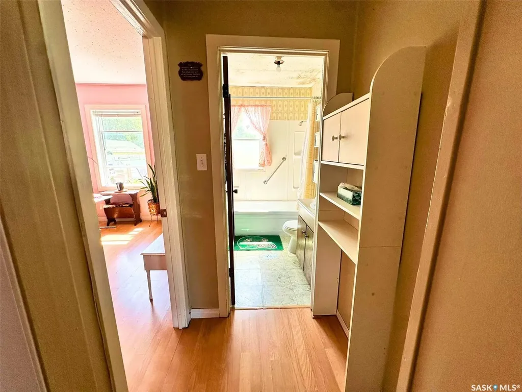 249 6th Street E Prince Albert SK S6V 0M9