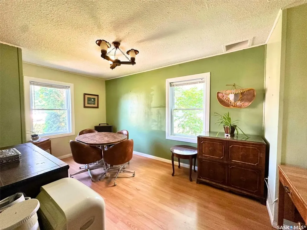 249 6th Street E Prince Albert SK S6V 0M9