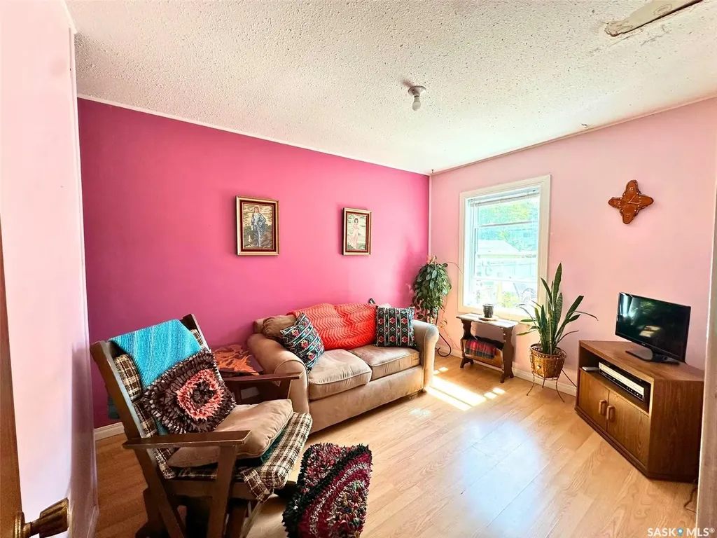 249 6th Street E Prince Albert SK S6V 0M9