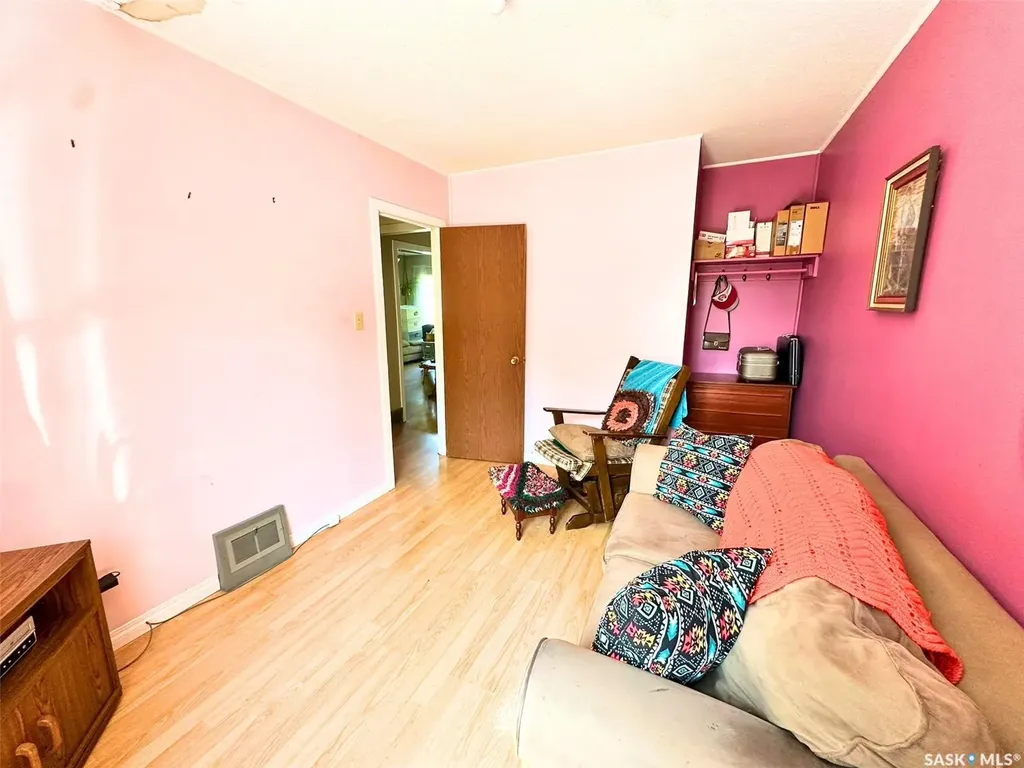 249 6th Street E Prince Albert SK S6V 0M9