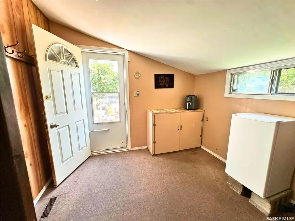 249 6th Street E Prince Albert SK S6V 0M9
