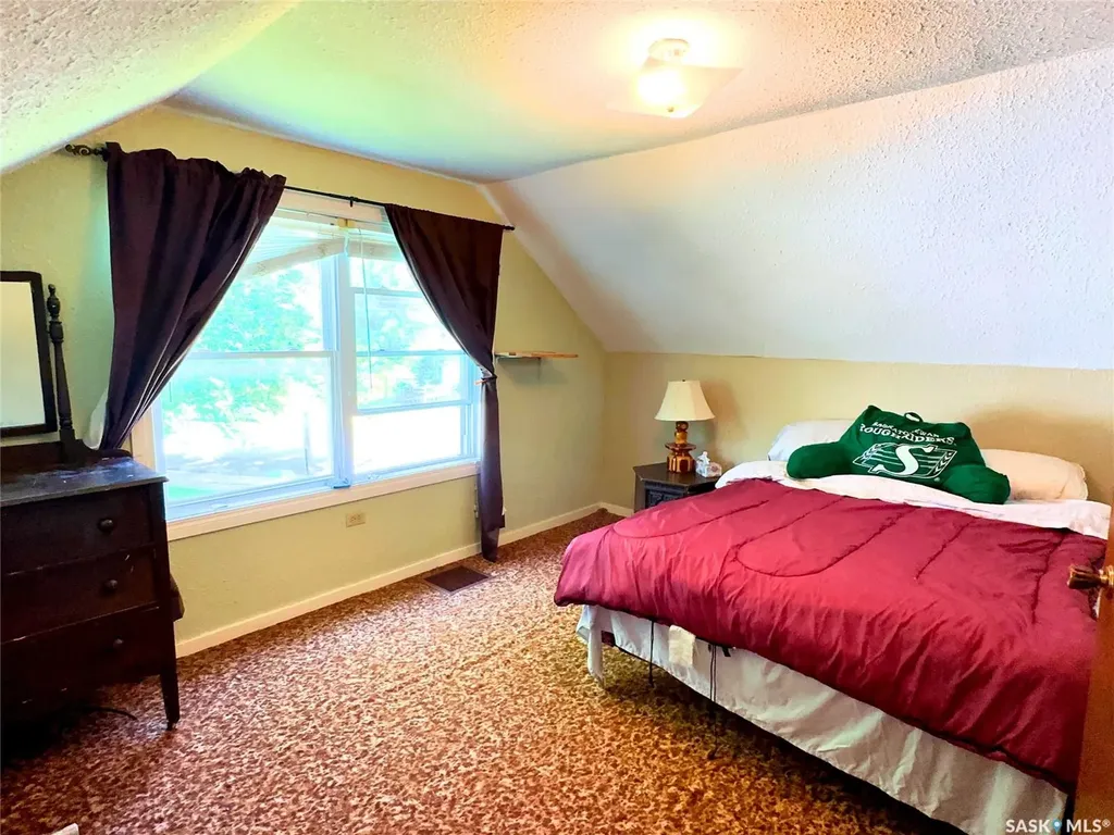 249 6th Street E Prince Albert SK S6V 0M9