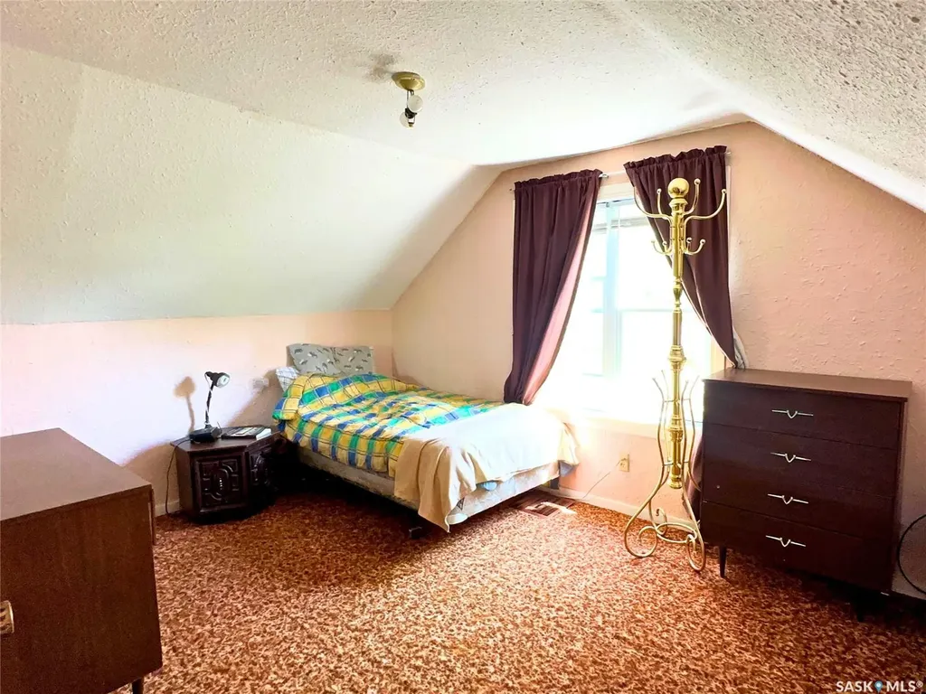 249 6th Street E Prince Albert SK S6V 0M9