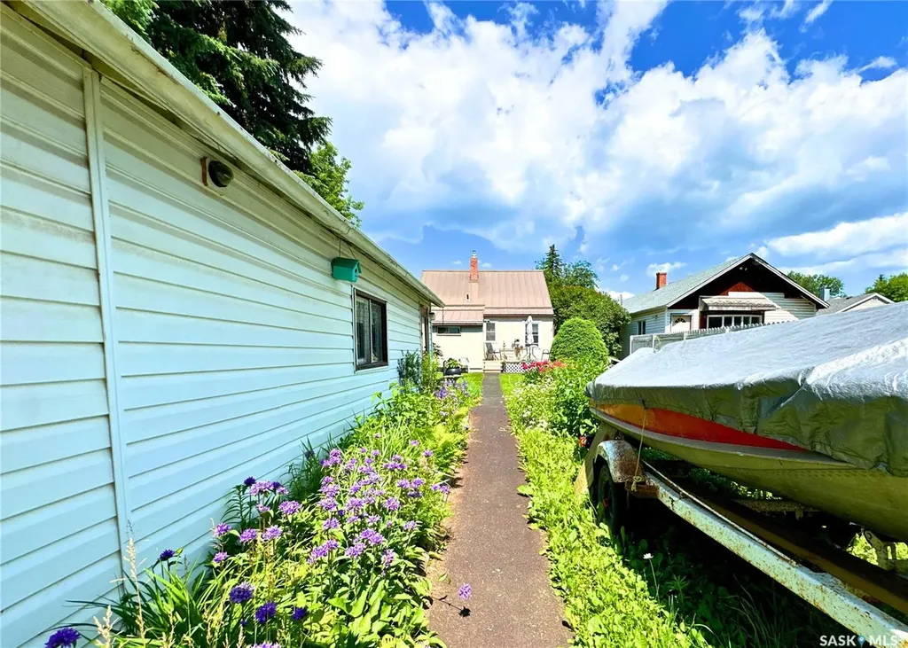 249 6th Street E Prince Albert SK S6V 0M9