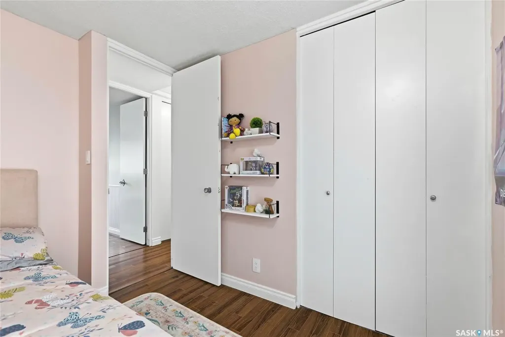 80 Cameron Crescent Regina SK S4S 2X2