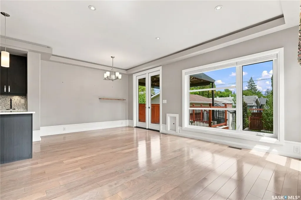 1623 Broadway Avenue Saskatoon SK S7H 2B2