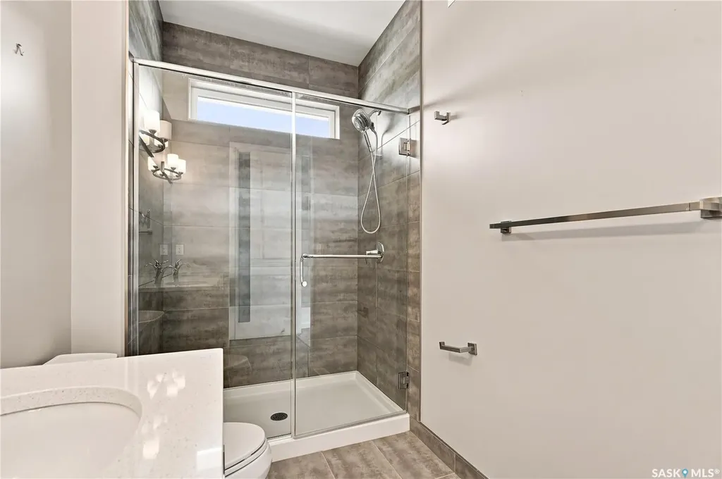 1623 Broadway Avenue Saskatoon SK S7H 2B2