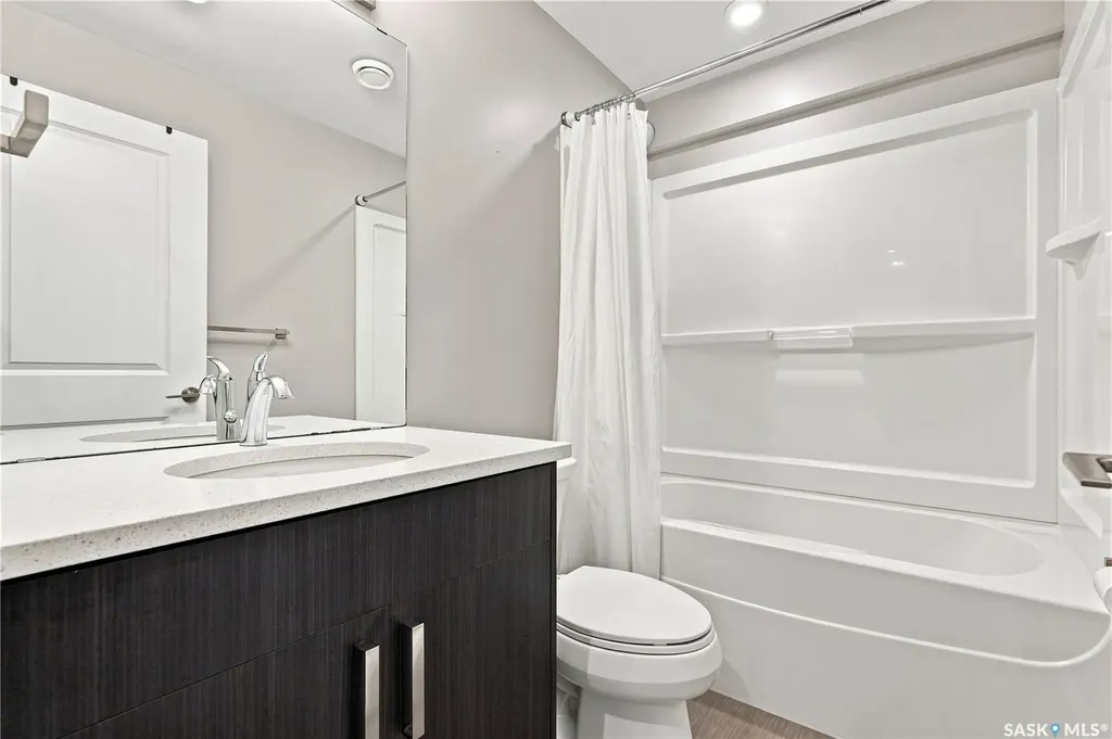 1623 Broadway Avenue Saskatoon SK S7H 2B2