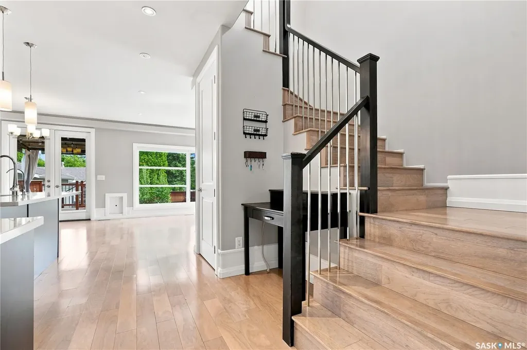 1623 Broadway Avenue Saskatoon SK S7H 2B2