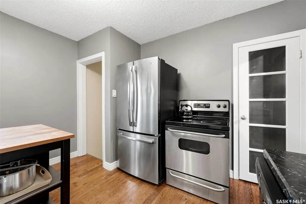 408 Mullin Avenue E Regina SK S4N 1C7