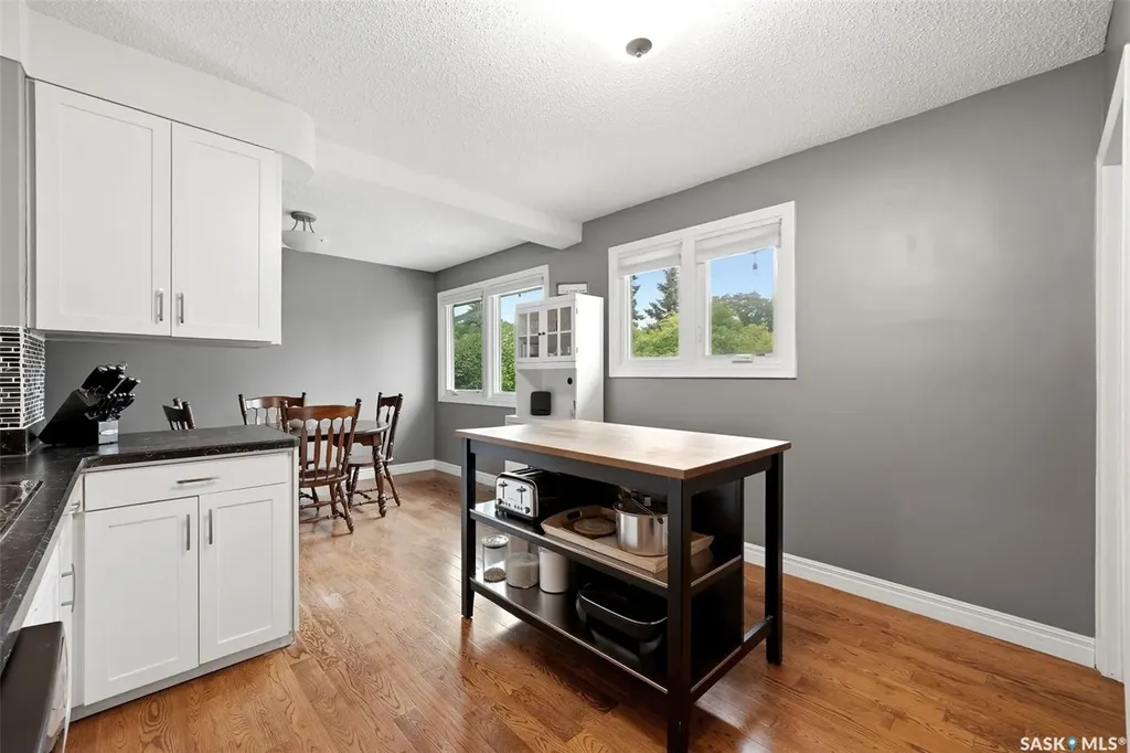 408 Mullin Avenue E Regina SK S4N 1C7