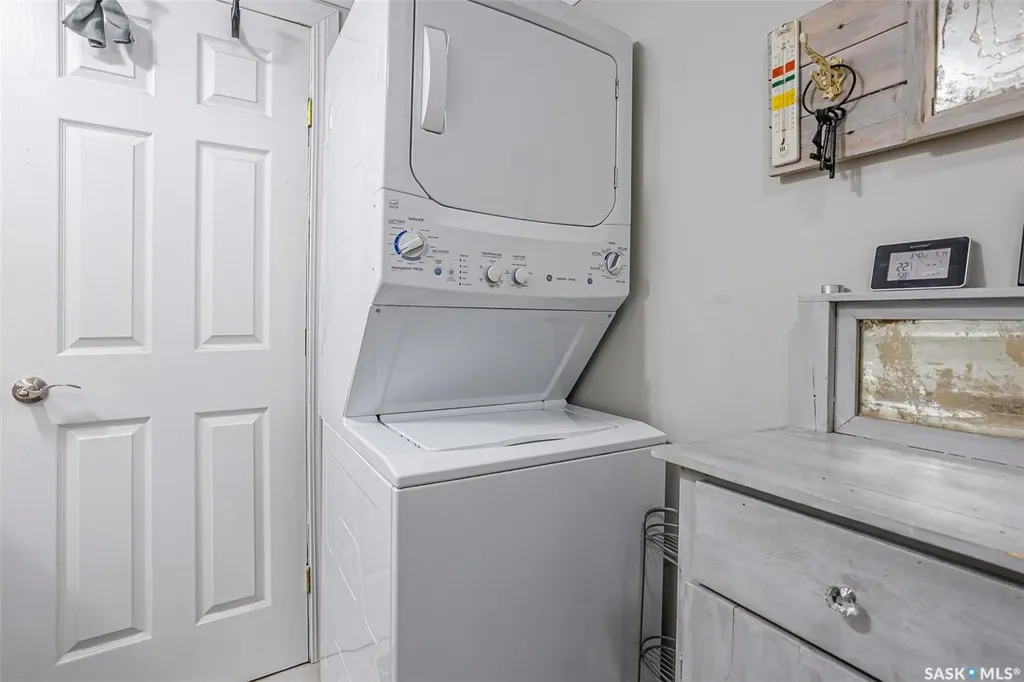 219 Grant Street Saskatoon SK S7N 2A5