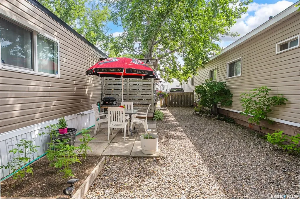 219 Grant Street Saskatoon SK S7N 2A5