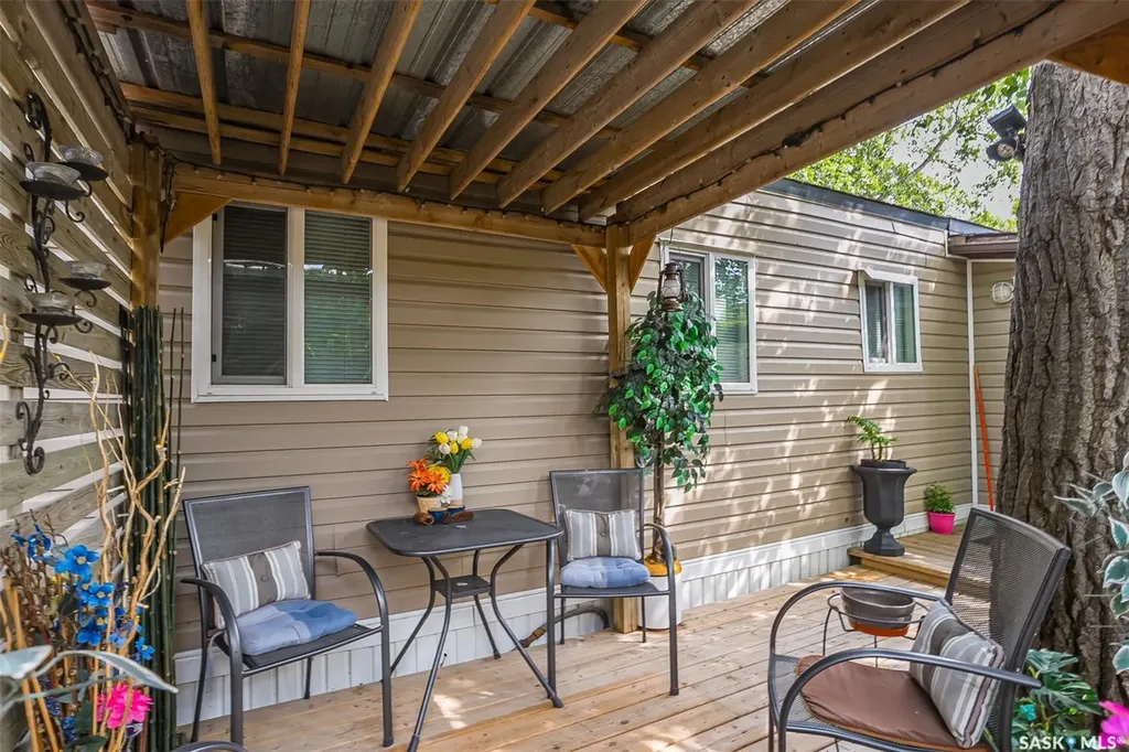 219 Grant Street Saskatoon SK S7N 2A5