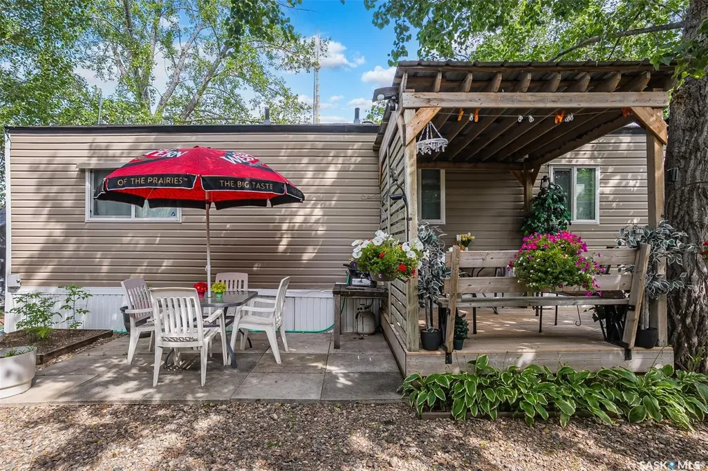 219 Grant Street Saskatoon SK S7N 2A5