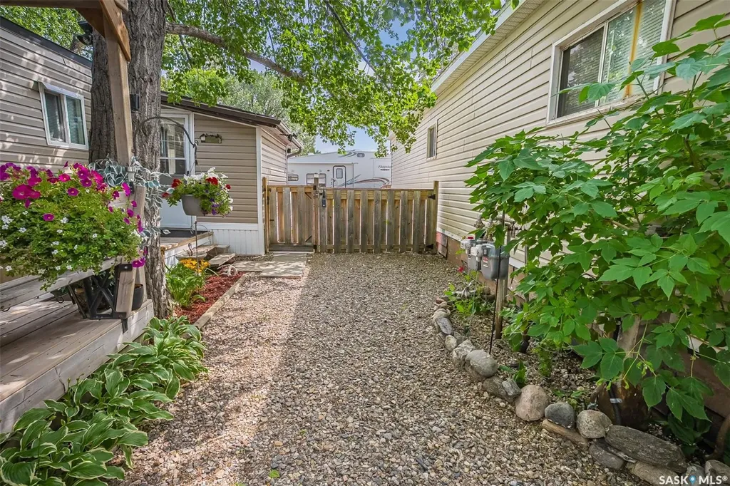 219 Grant Street Saskatoon SK S7N 2A5