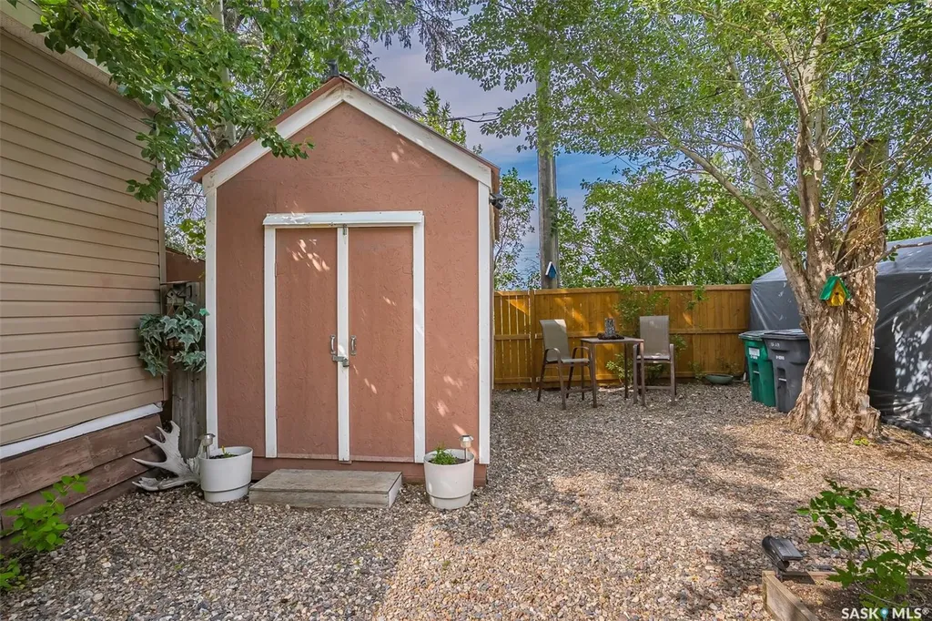 219 Grant Street Saskatoon SK S7N 2A5