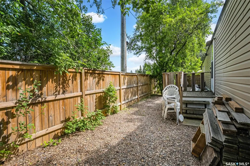 219 Grant Street Saskatoon SK S7N 2A5