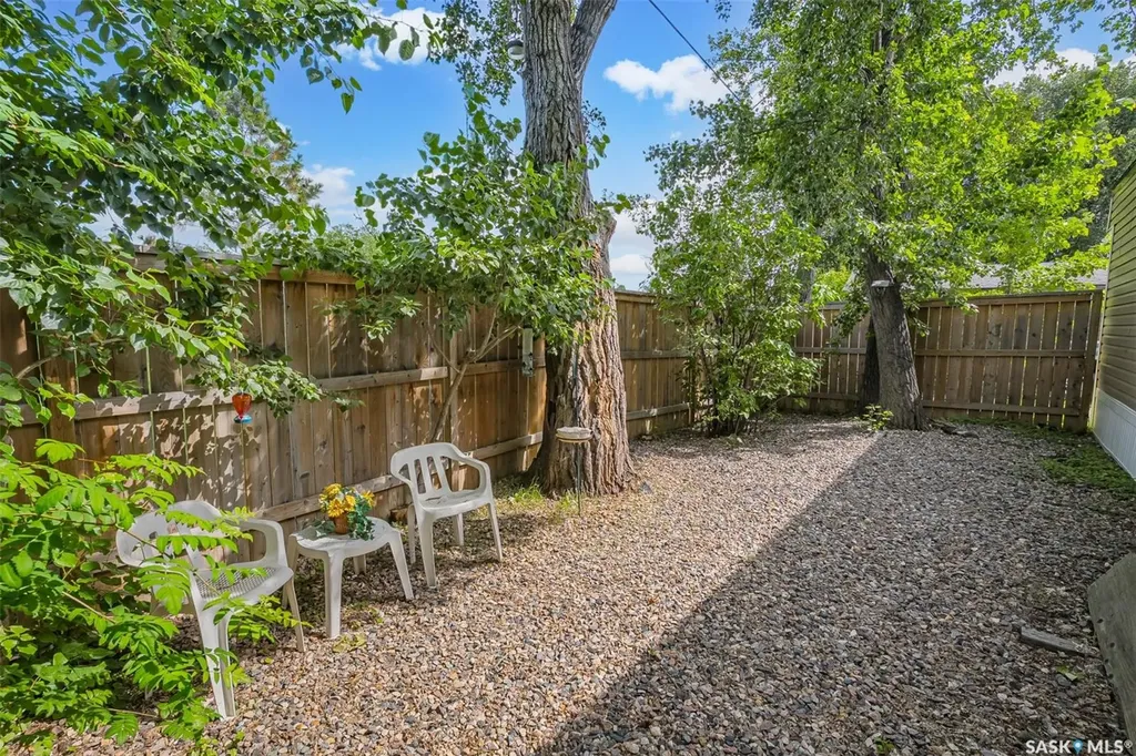 219 Grant Street Saskatoon SK S7N 2A5