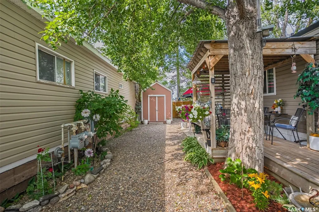 219 Grant Street Saskatoon SK S7N 2A5