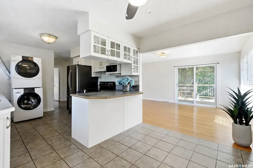 1308 Preston Avenue S Saskatoon SK S7H 2V4