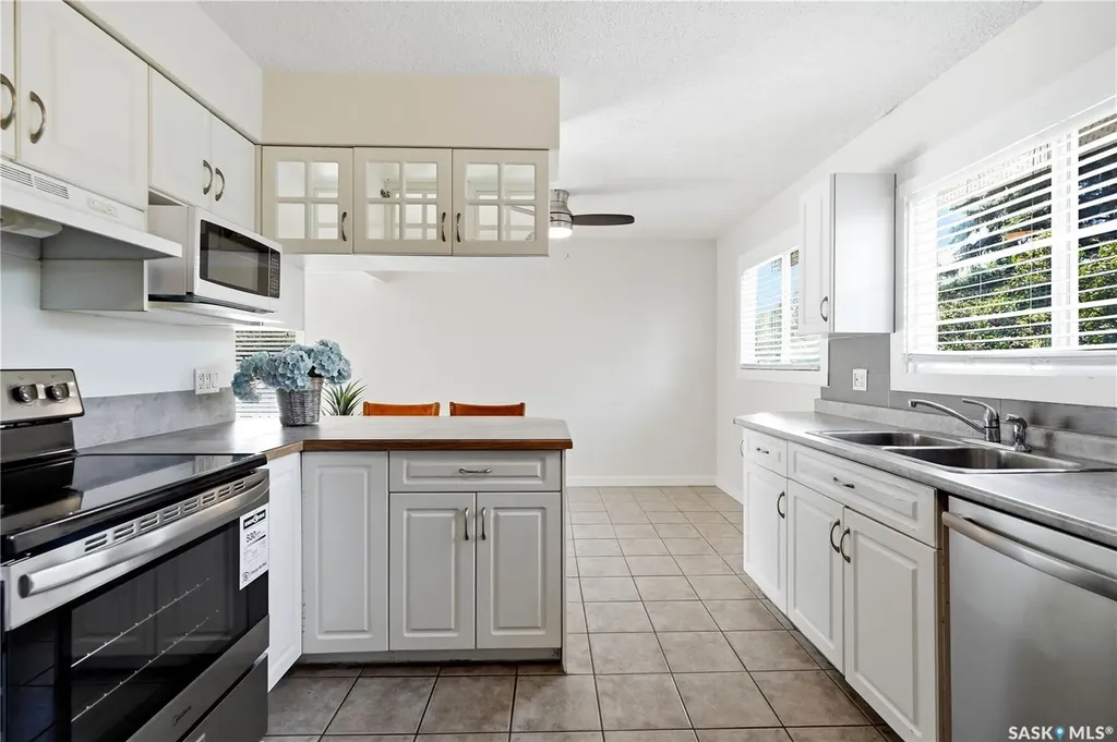 1308 Preston Avenue S Saskatoon SK S7H 2V4