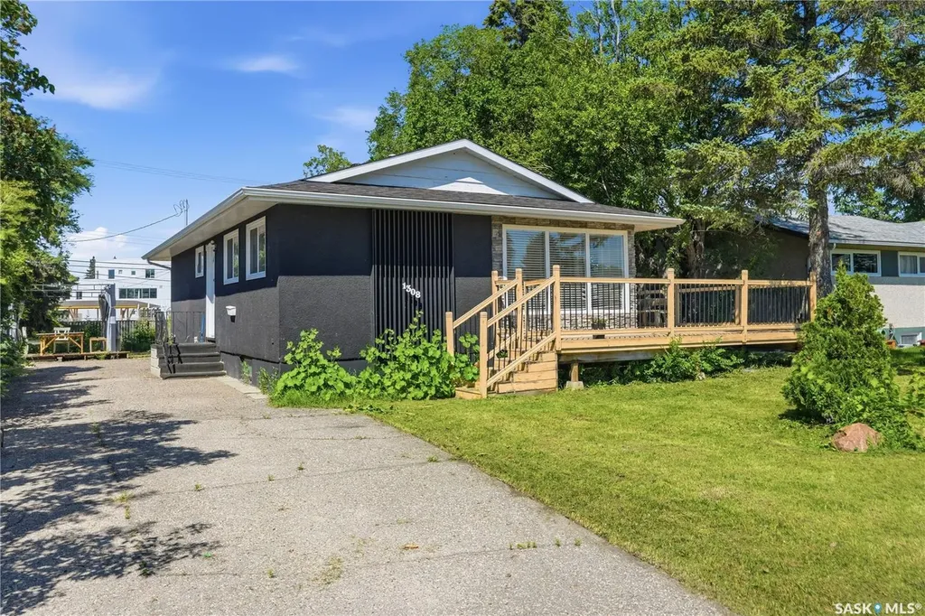 1308 Preston Avenue S Saskatoon SK S7H 2V4