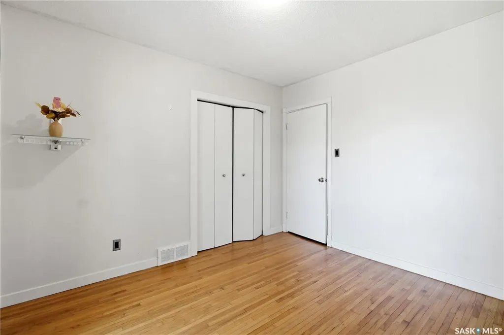 1308 Preston Avenue S Saskatoon SK S7H 2V4