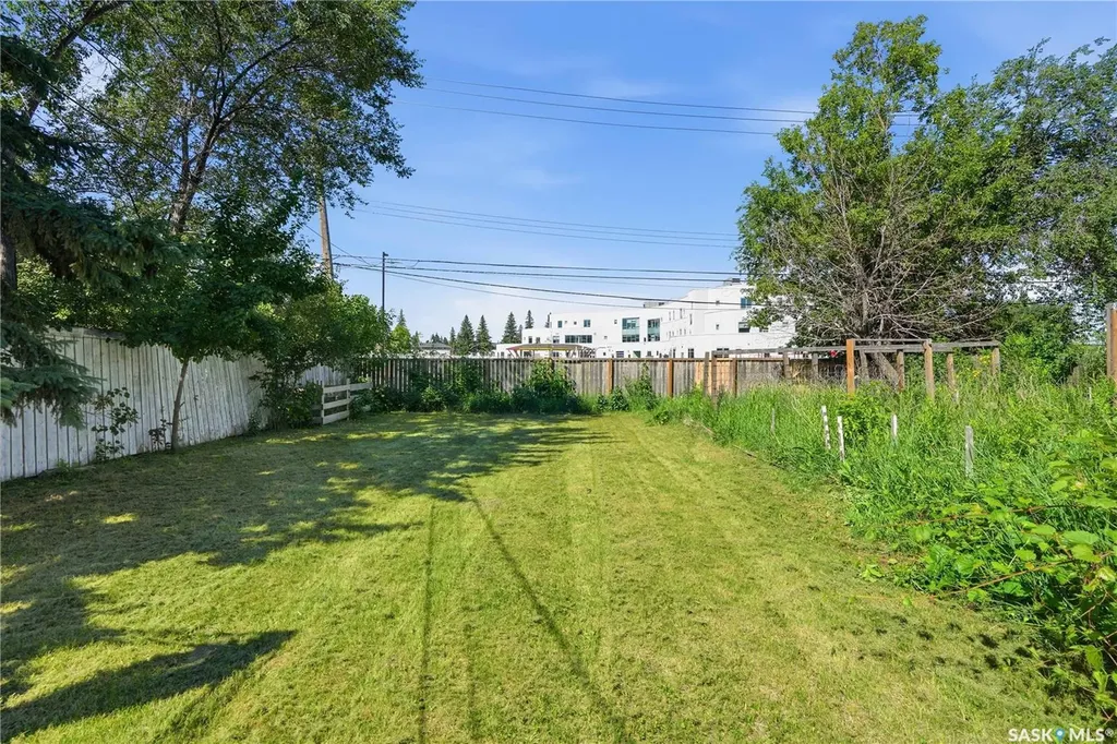 1308 Preston Avenue S Saskatoon SK S7H 2V4