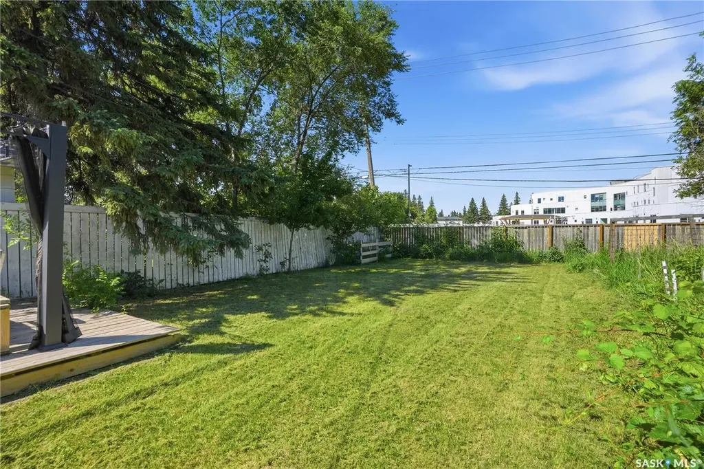 1308 Preston Avenue S Saskatoon SK S7H 2V4
