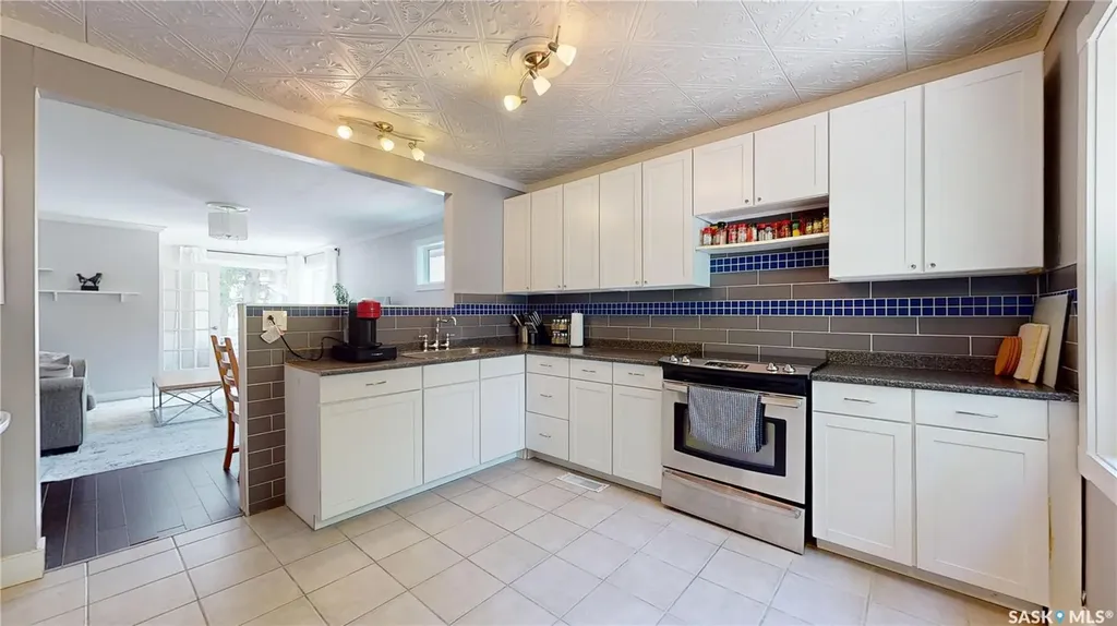 3054 Athol Street Regina SK S4S 1Y5