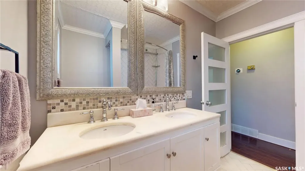 3054 Athol Street Regina SK S4S 1Y5