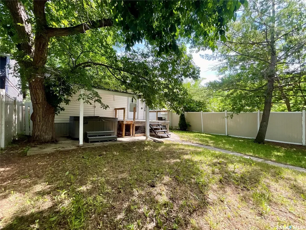 3054 Athol Street Regina SK S4S 1Y5