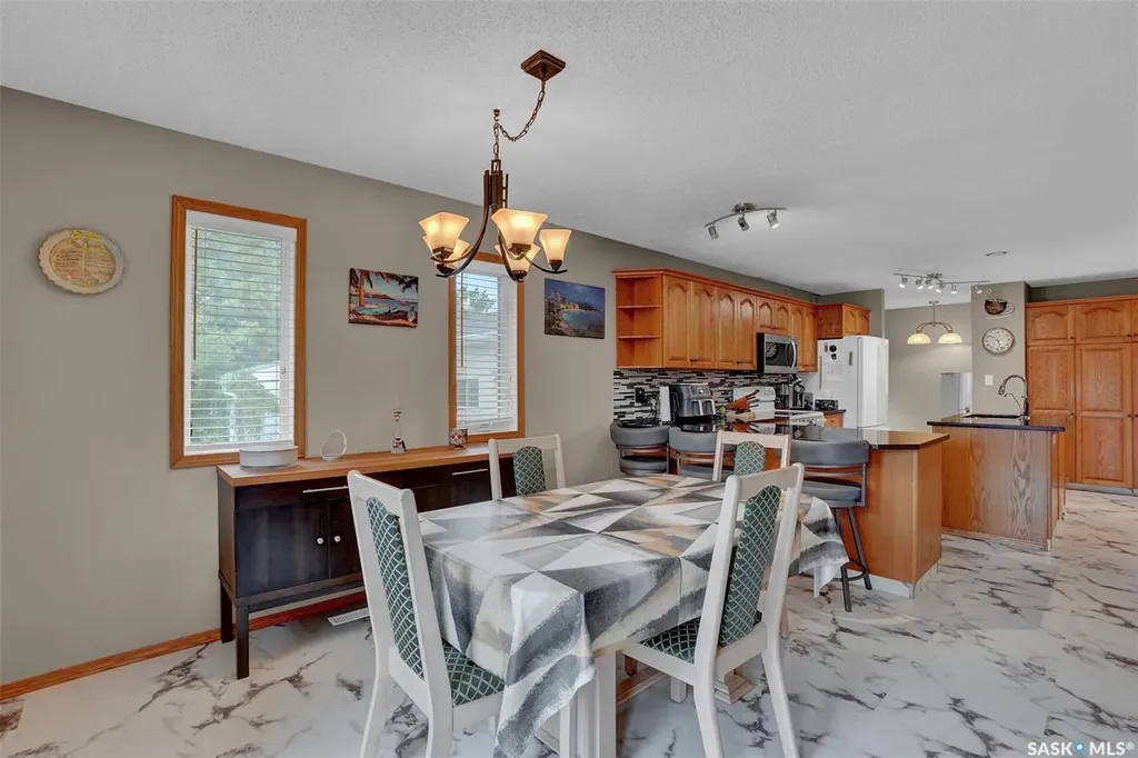 246/242 Westview Drive Balgonie SK S0G 0E0