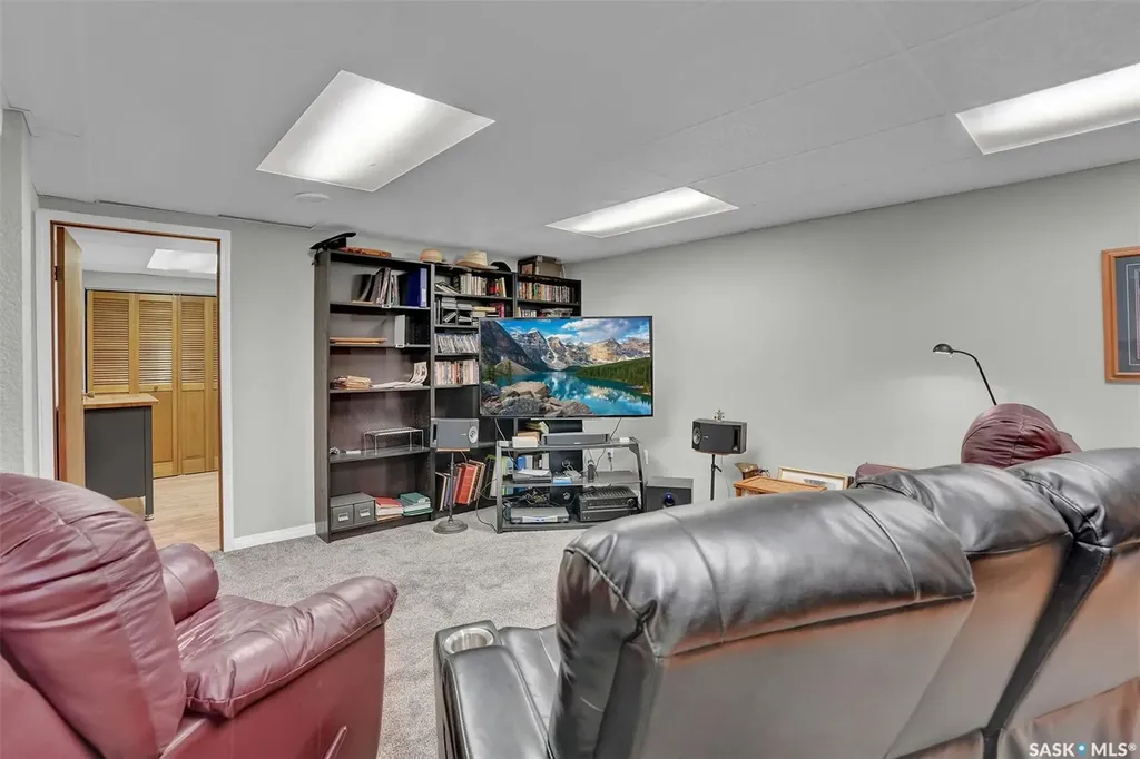 246/242 Westview Drive Balgonie SK S0G 0E0