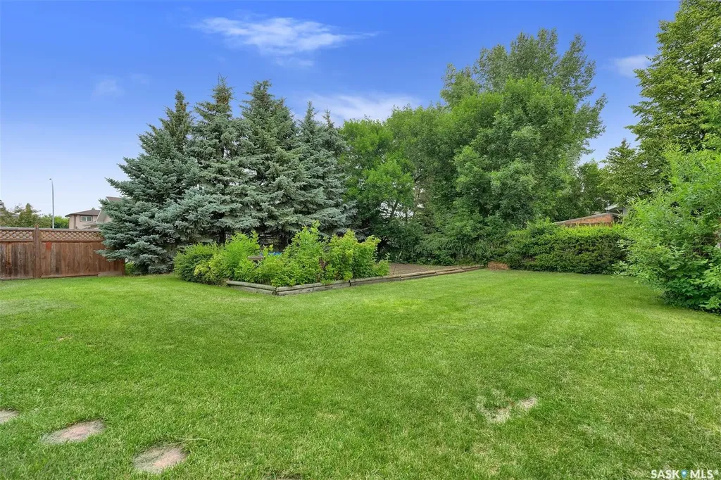 246/242 Westview Drive Balgonie SK S0G 0E0