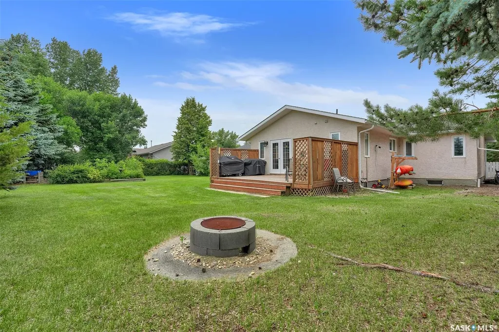 246/242 Westview Drive Balgonie SK S0G 0E0
