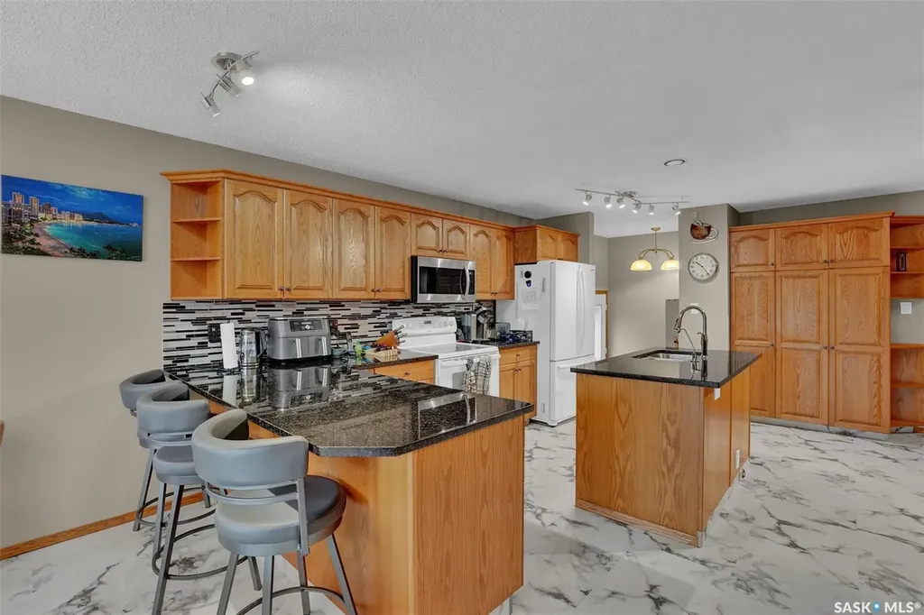 246/242 Westview Drive Balgonie SK S0G 0E0