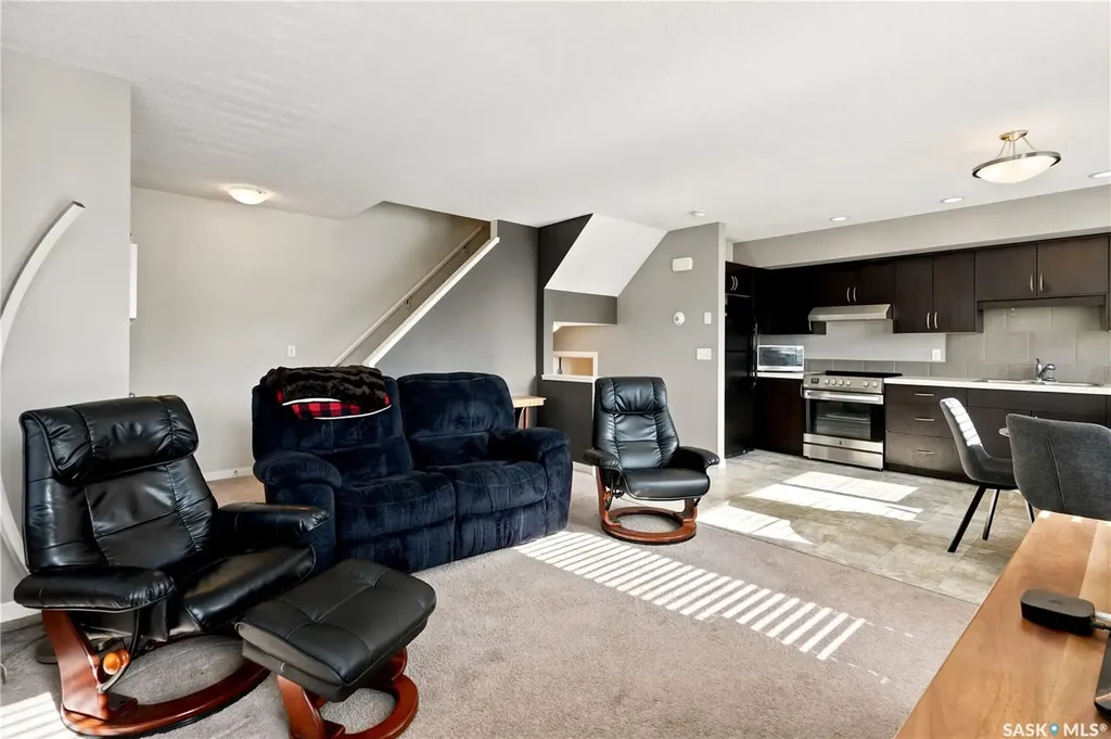 4533 Delhaye Way Regina SK S4W 0M2