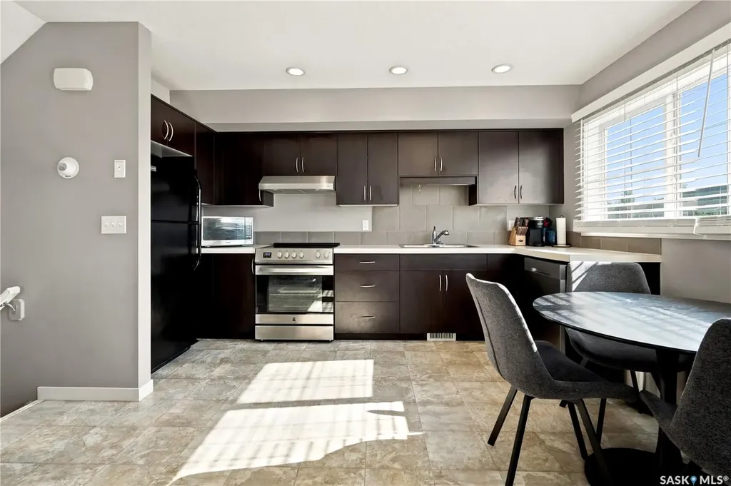 4533 Delhaye Way Regina SK S4W 0M2