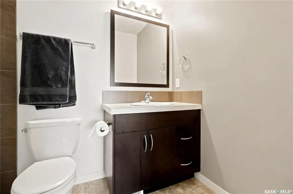 4533 Delhaye Way Regina SK S4W 0M2