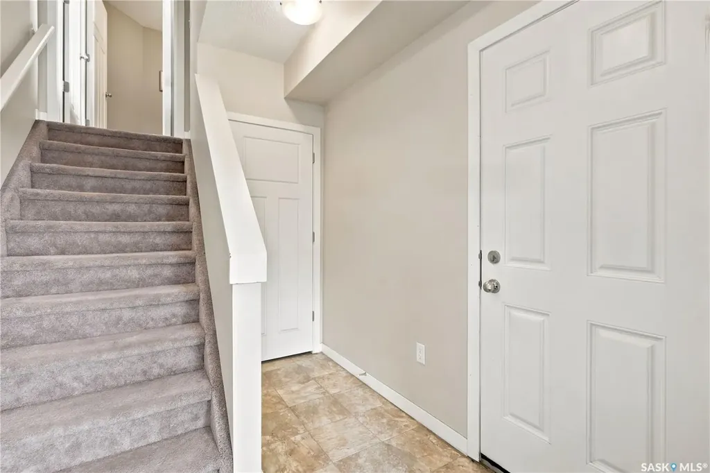4533 Delhaye Way Regina SK S4W 0M2