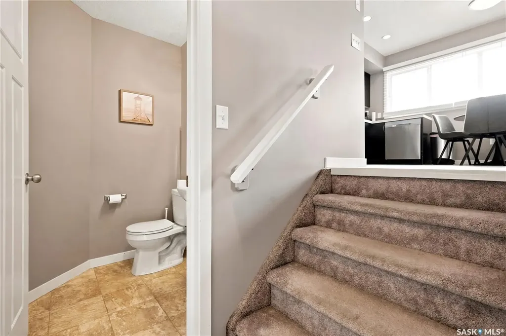 4533 Delhaye Way Regina SK S4W 0M2