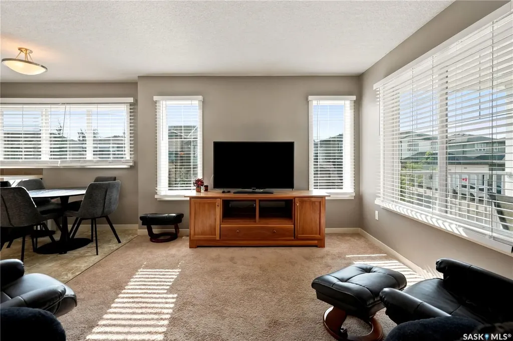 4533 Delhaye Way Regina SK S4W 0M2